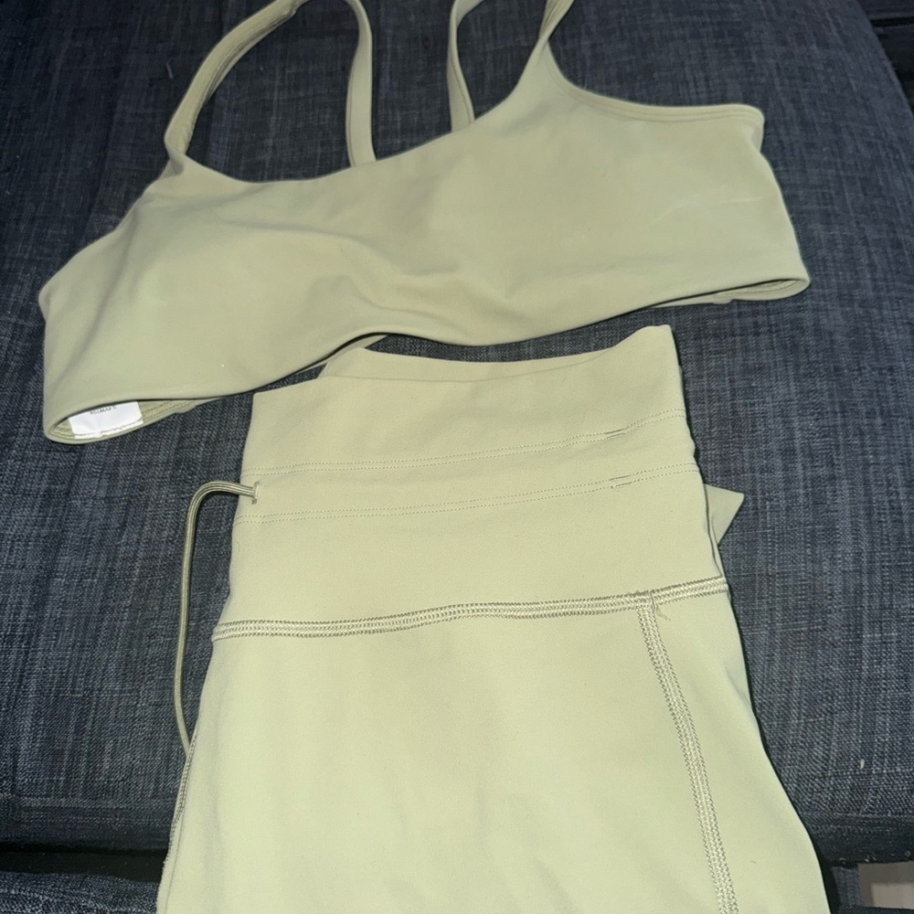 Vuori Light Green Activewear Set